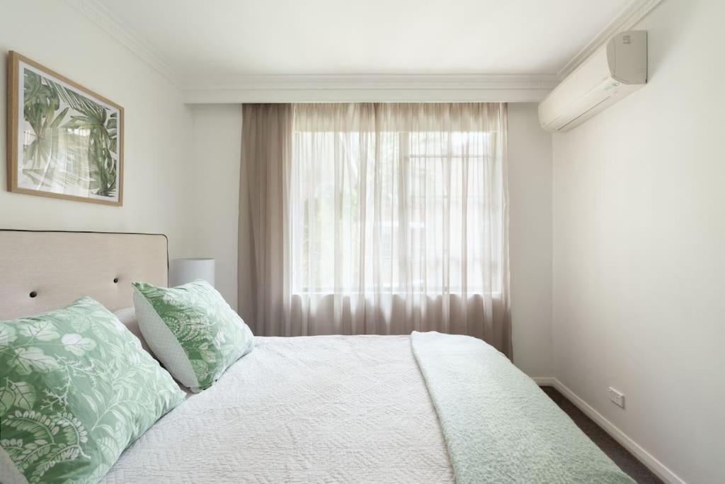 シドニーHarbourside Style, 2 Bed, A/C, Pool -Elizabeth Bayアパートメント エクステリア 写真