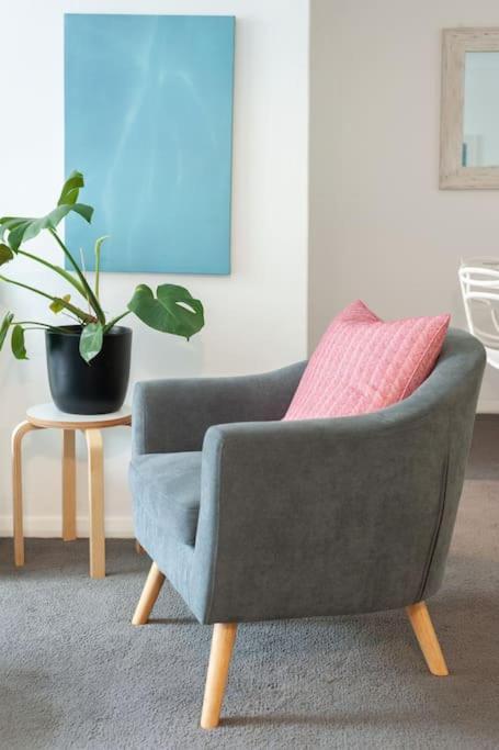 シドニーHarbourside Style, 2 Bed, A/C, Pool -Elizabeth Bayアパートメント エクステリア 写真